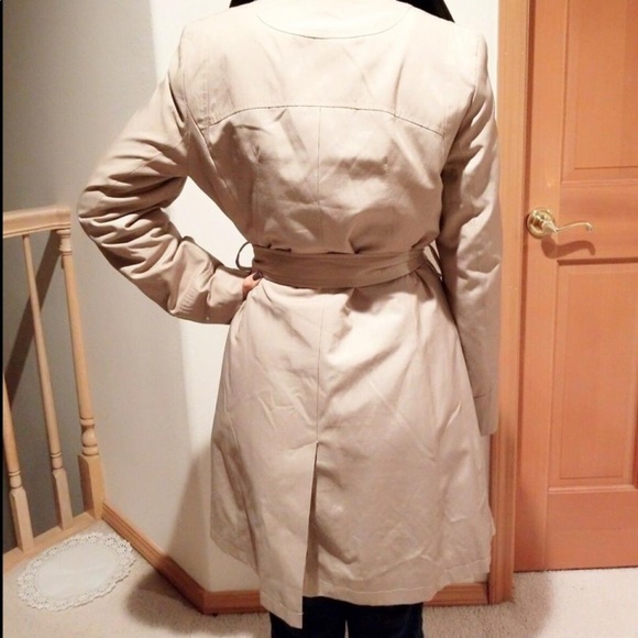 DKNY Trench coat with belt - Picture 5 of 5